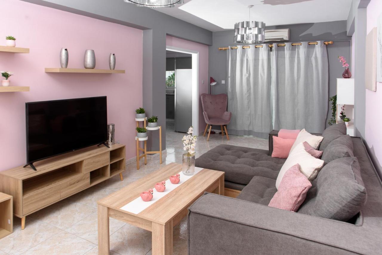 Callisto 3 Bedroom Apartment Larnaca Extérieur photo